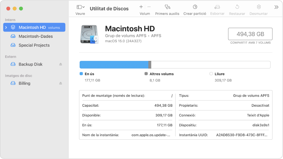 Finestra de la Utilitat de Discos amb la vista “Mostra només els volums” seleccionada. La barra lateral de l’esquerra mostra dos volums interns, un volum extern i un volum d’imatge de disc. La part dreta de la finestra mostra informació detallada del volum seleccionat.
