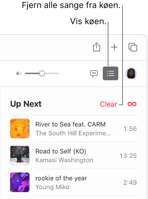 Knappen Kø øverst til højre i Apple Music er valgt, og køen kan ses. Klik på linket Ryd øverst på listen for at fjerne alle sange fra køen.