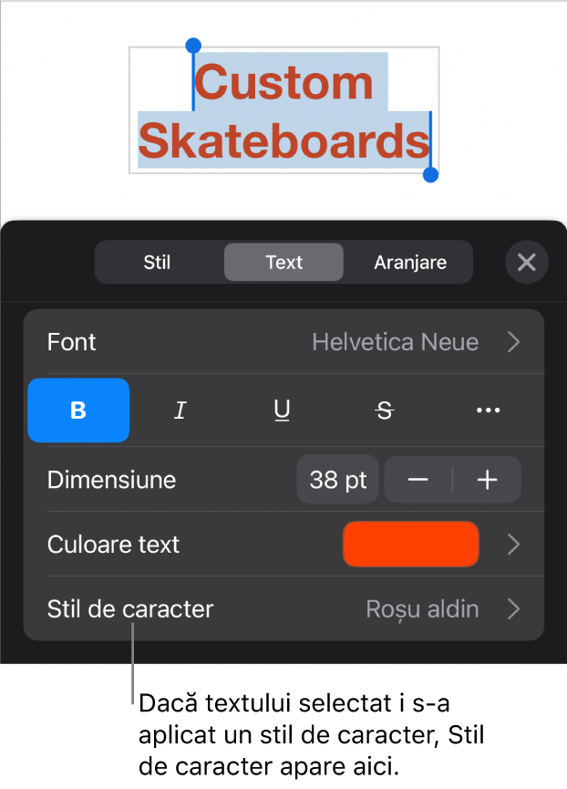 Comenzile de formatare Text cu Stil de caracter sub comenzile Culoare. Stilul de caracter Nimic apare cu un asterisc.