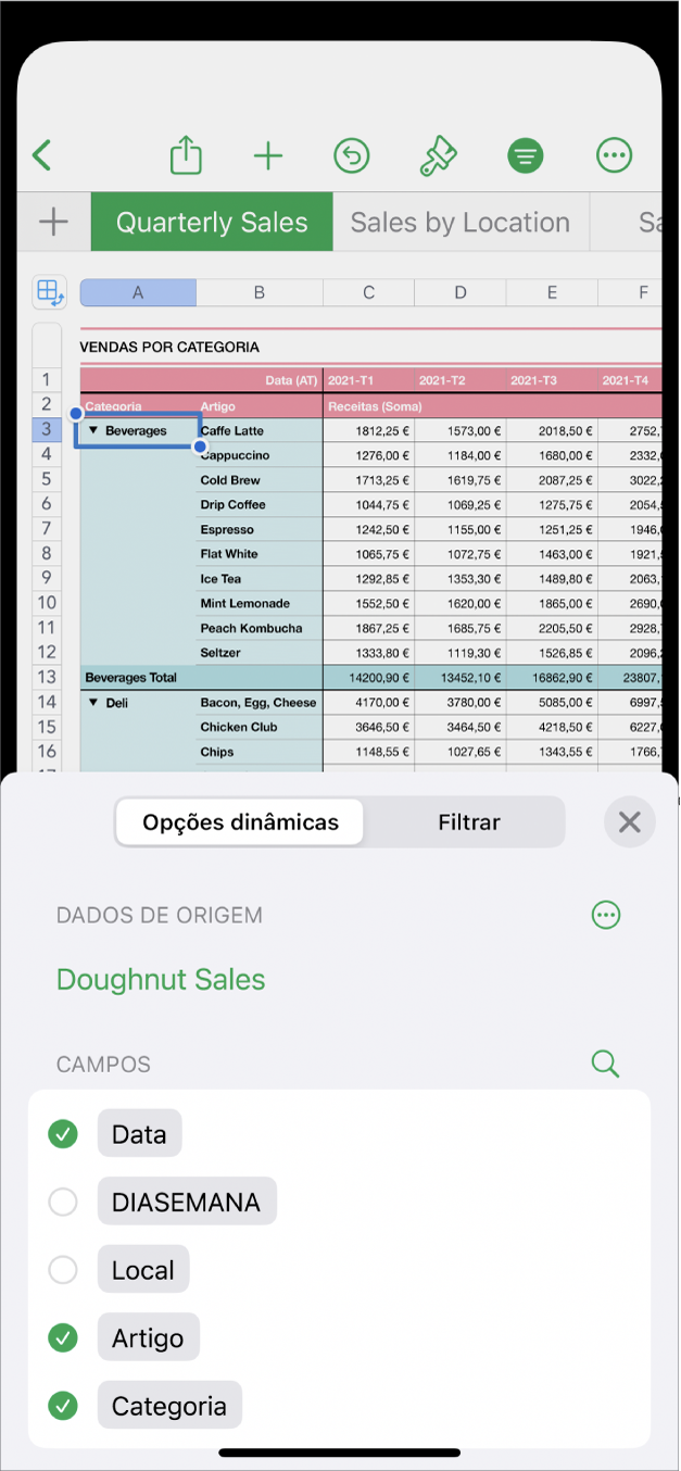 Uma folha de cálculo com os controlos “Opções dinâmicas” e os controlos “Filtros” na parte inferior do ecrã.
