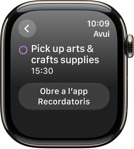 Pantalla de l’app Calendari en què es veu un esdeveniment nou. El nom del recordatori és a la part superior i, a sota, l’hora. A la part superior dreta hi ha la data de l’esdeveniment. A la part inferior de la pantalla, hi ha un botó per obrir el recordatori a l’app Recordatoris.