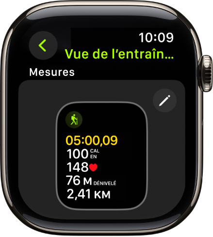 L’écran Vue de l’entraînement, qui affiche la vue d’entraînement Mesures pour un entraînement Randonnée.