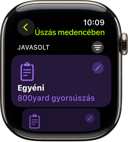 Az Edzés app képernyője, amelyen egy egyéni Úszás medencében típusú edzés beállításai láthatók.