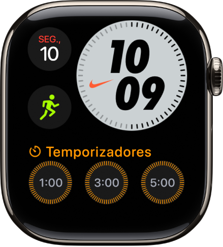 O mostrador “Nike compacto” com o dia e a data à no canto superior esquerdo, as horas no canto superior direito, a complicação “Treino” ao centro à esquerda, e a complicação “Temporizadores”.