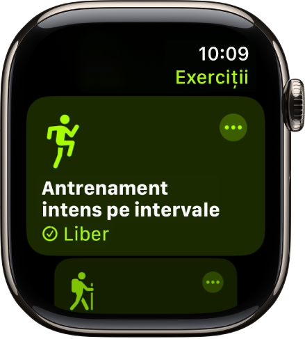 Ecranul Exerciții având afișat un exercițiu de antrenament intens pe intervale.