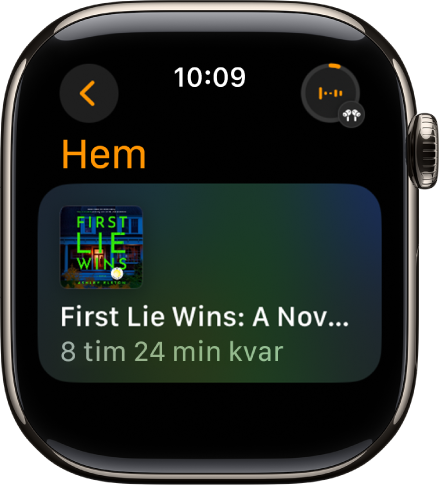 En skärm i Ljudböcker visar boken som spelas upp med titeln och återstående tid. Överst till höger finns knappen Spelas nu.