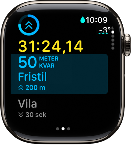 En pågående poolsimträning visar träningens förflutna tid, distansen under ett tidsintervall och nästa tidsintervall.