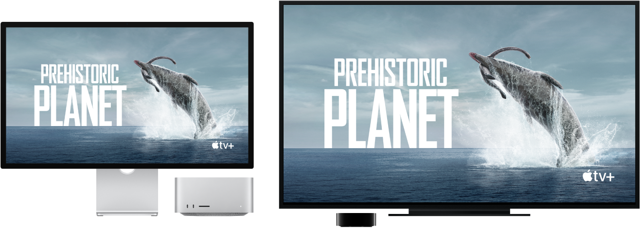 جهاز Mac Studio مع محاكاة محتوياته على تلفزيون HDTV كبير باستخدام Apple TV.