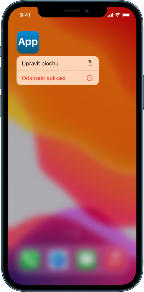 Displej iPhonu s aplikací a zobrazeným tlačítkem Odstranit aplikaci
