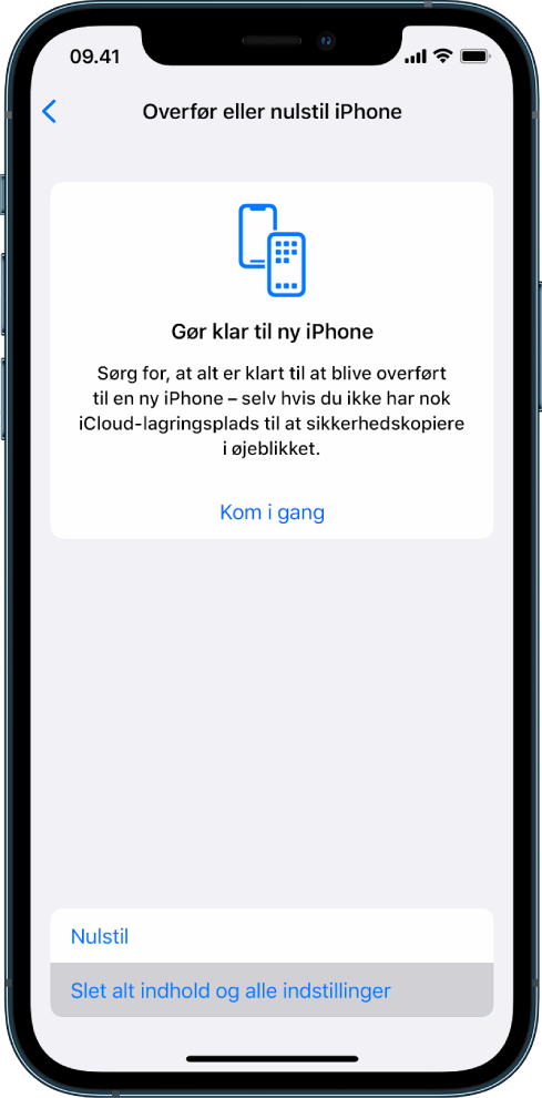 En iPhone-skærm med muligheden Slet alt indhold og indstillinger valgt.