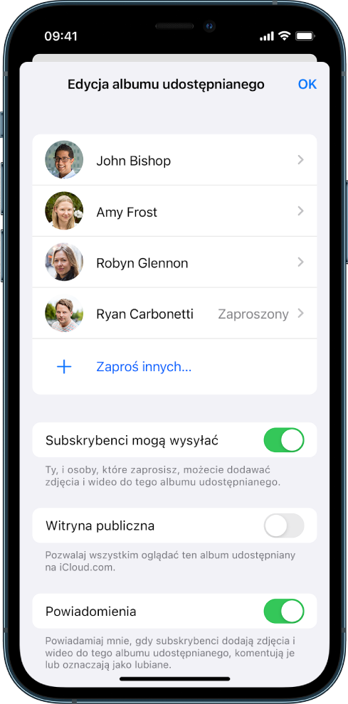 Ekran iPhone’a z udostępnianym albumem zdjęć oraz listą osób, którym ten album jest udostępniany.