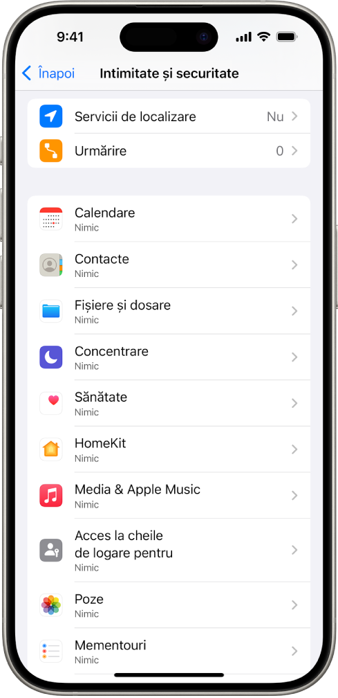 Un iPhone afișează ecranul Intimitate și securitate în Configurări.