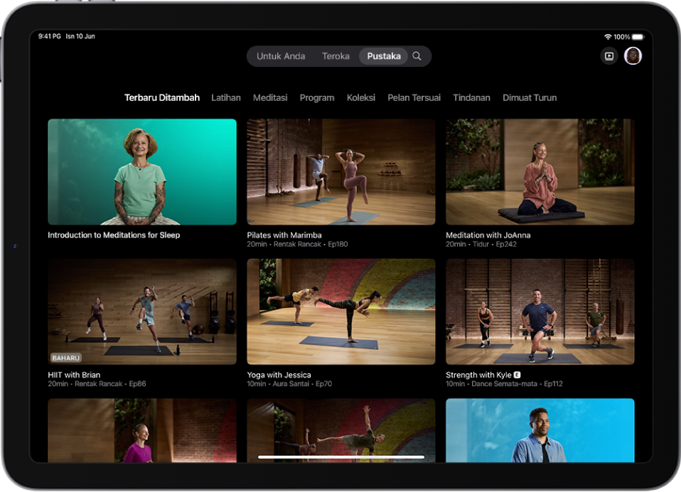 Skrin Pustaka dalam Apple Fitness+ menunjukkan latihan, meditasi dan program. Baris kategori di bahagian atas skrin.