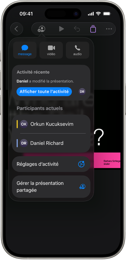 Le menu de collaboration affichant le nom des personnes qui collaborent sur la présentation.