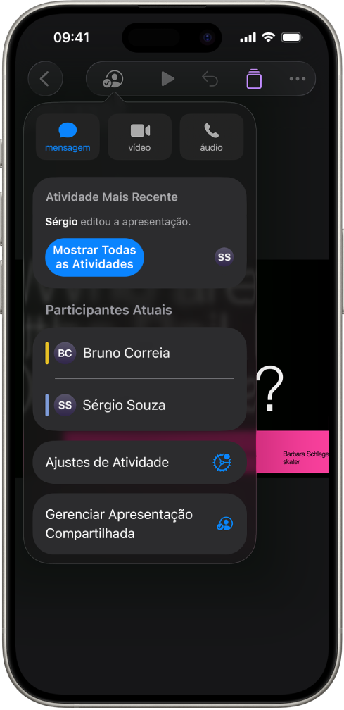 Menu de colaboração mostrando os nomes das pessoas que estão colaborando na apresentação.