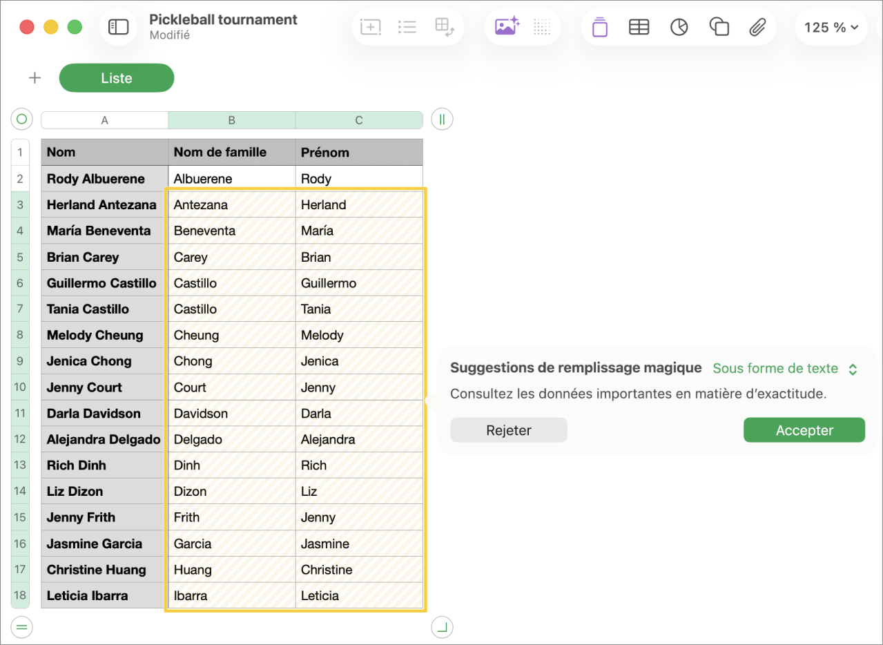 Une feuille de calcul avec des noms en surbrillance et un menu local « Suggestions de remplissage magique » permettant de les accepter ou de les rejeter.