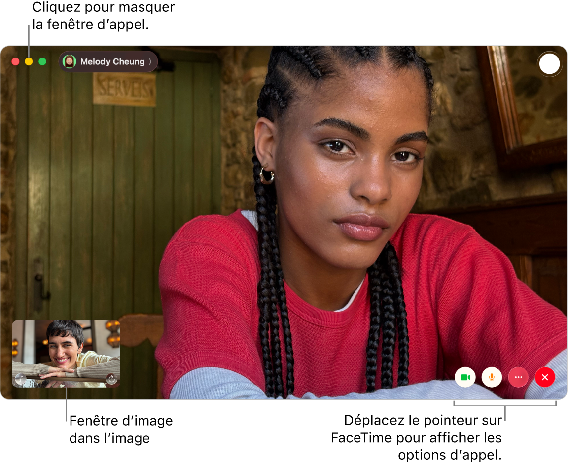 Un appel FaceTime vidéo est en cours. La fenêtre d’image dans l’image s’affiche dans le coin supérieur droit, et les options de l’appel FaceTime s’affichent dans le coin inférieur gauche.