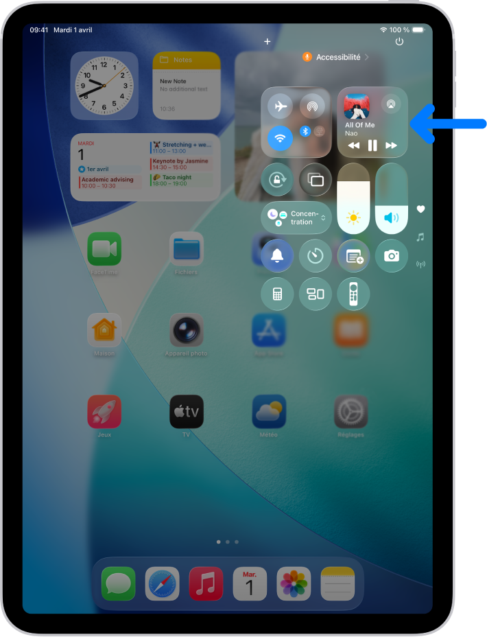 Le centre de contrôle de l’iPad, avec une flèche pointant vers la fiche audio à partir de laquelle il est possible de contrôler la musique depuis l’écran verrouillé ou lors de l’utilisation d’une autre app.