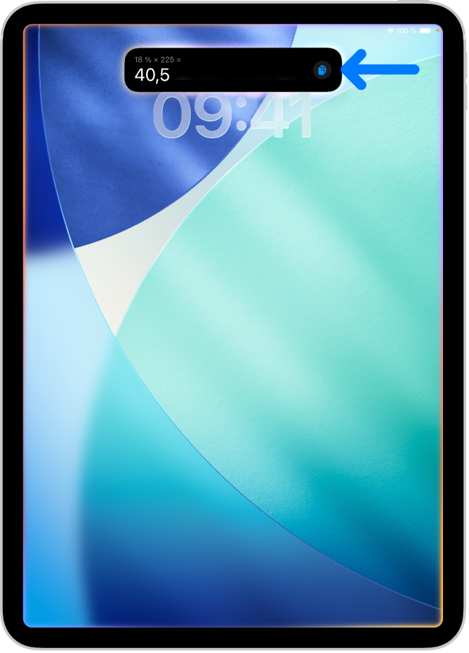 Un iPad affichant une réponse de Siri en haut de l’écran, sous la forme d’un calcul.