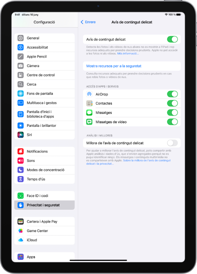 L’opció “Avís de contingut delicat”, un botó titulat “Mostra recursos per a la seguretat” i el botó “Millora de l’avís de contingut delicat” per compartir dades d’ús i d’anàlisis amb Apple.