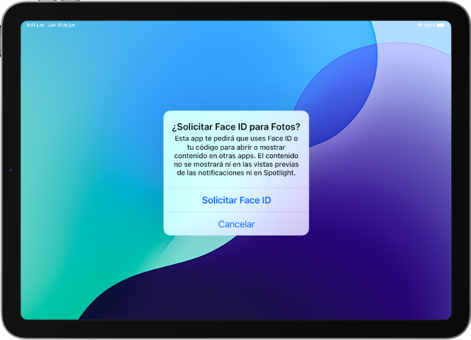 Un aviso en la pantalla del iPad que solicita Face ID para abrir la app Fotos.