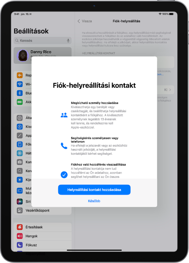 A Fiók-helyreállítási kontaktok képernyő a funkcióra vonatkozó információkkal. A Helyreállítási kontakt hozzáadása gomb az alsó részen található.