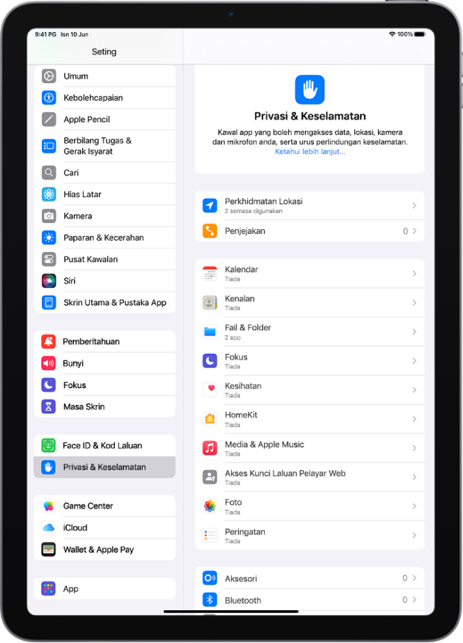 Seting Perkhidmatan Lokasi dalam seting Privasi & Keselamatan, dengan pilihan untuk berkongsi lokasi iPad anda, termasuk seting tersuai untuk app individu.