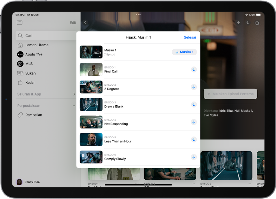 Tab Apple TV+ menunjukkan senarai episod Apple Original. Butang untuk memuat turun seluruh musim dan setiap episod kelihatan di sebelah kanan skrin.