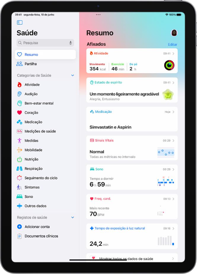 O ecrã Resumo na aplicação Saúde. A informação acerca da atividade, estado de espírito, sinais vitais, sono, frequência cardíaca e tempo de exposição à luz natural aparece sob “Afixados”.