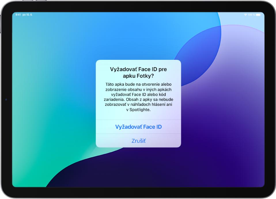 Upozornenie na obrazovke iPadu, ktoré vyžaduje Face ID na otvorenie apky Fotky.