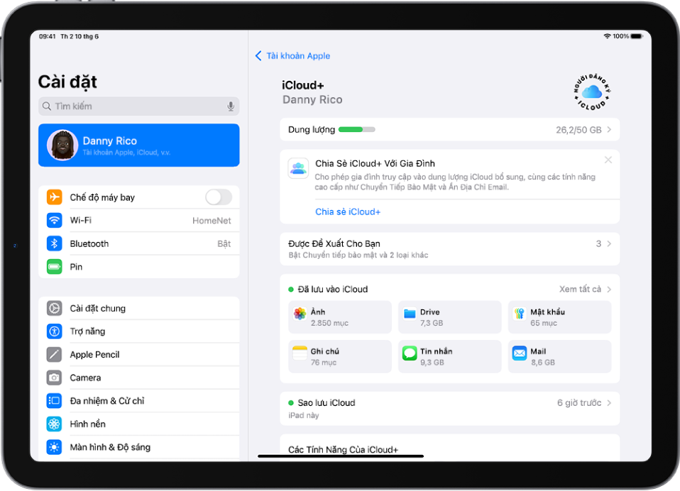 Màn hình cài đặt iCloud đang hiển thị công cụ đo dung lượng và một danh sách các tính năng – bao gồm Ảnh, iCloud Drive và Sao lưu iCloud – có thể được sử dụng với iCloud.