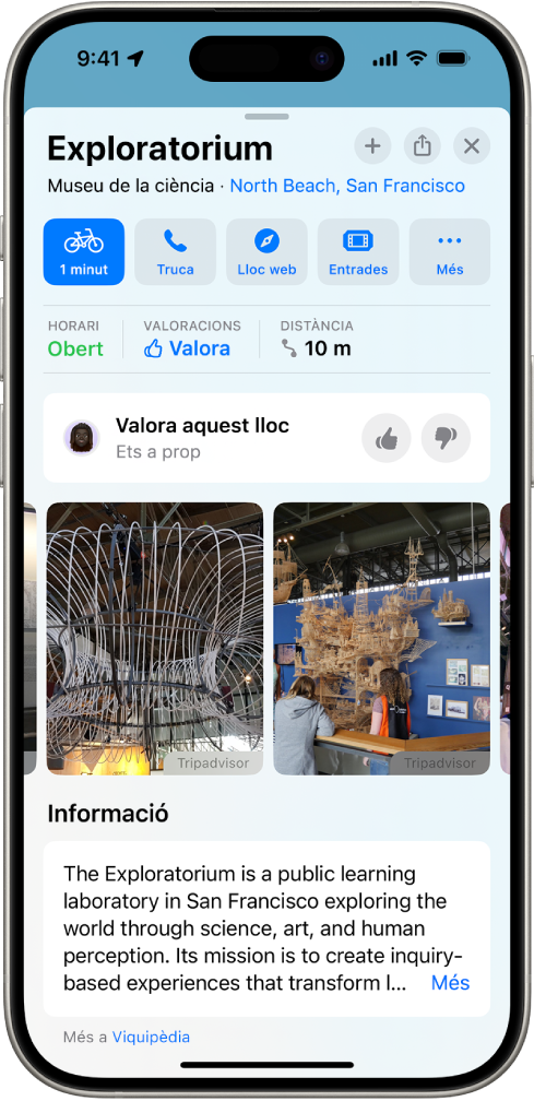 La targeta de lloc d’un museu amb estat obert, valoracions, una descripció, fotos i botons per trucar-hi, anar al lloc web o comprar-ne entrades.