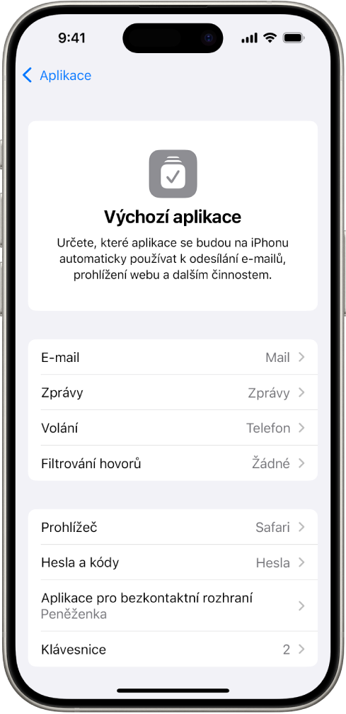 Obrazovka, na níž je možné změnit výchozí aplikace pro posílání e‑mailů, prohlížení webu a další činnosti