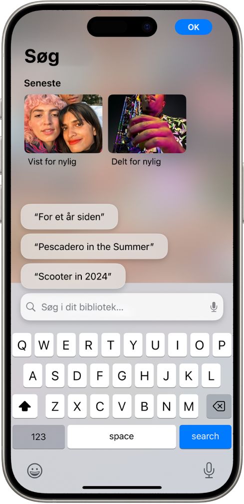 Søgeskærmen i appen Fotos. Øverst på skærmen vises senest viste eller delte emner efterfulgt af foreslåede søgninger og derefter søgefeltet.