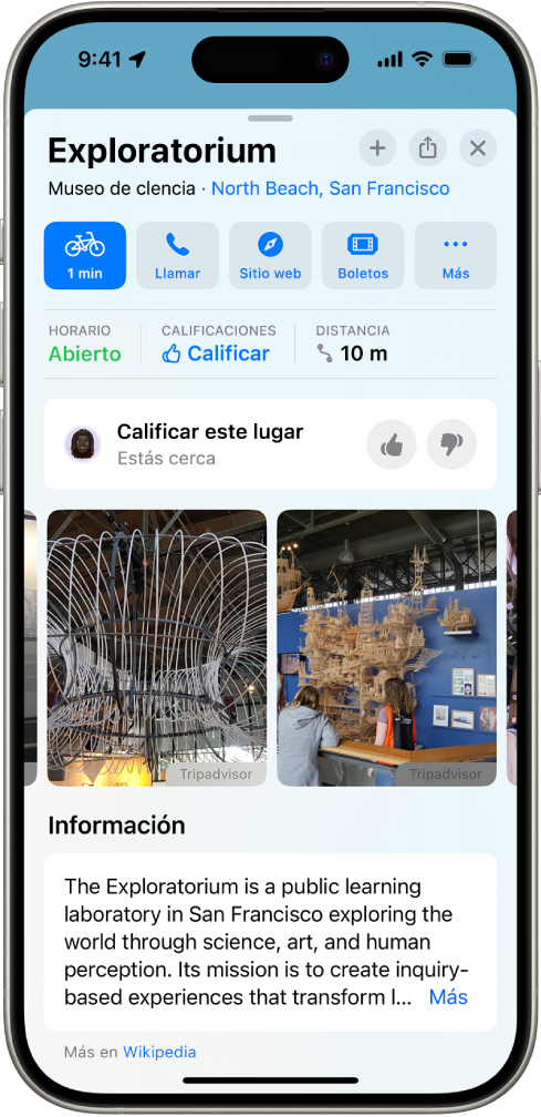 La tarjeta de un museo con su estado de apertura, calificaciones, una descripción, fotos y botones para llamar por teléfono, ir a su sitio web o comprar entradas.