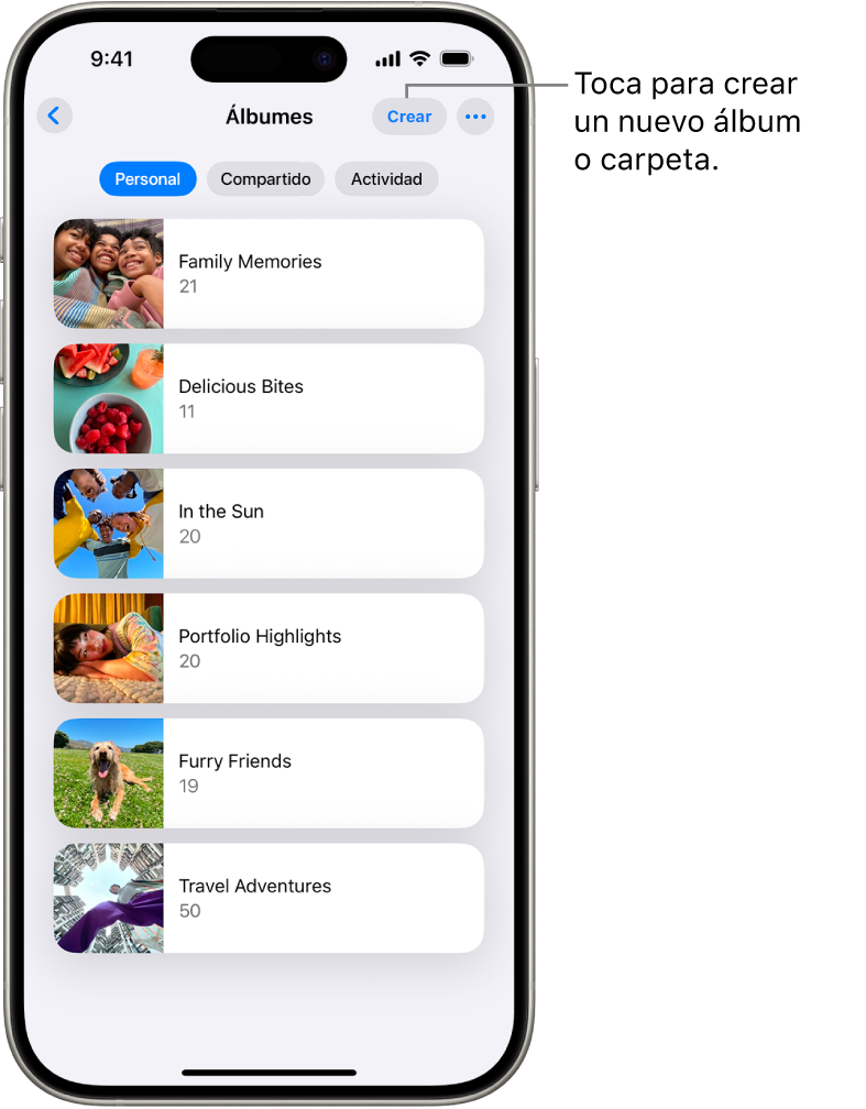 Los álbumes están abiertos en la app Fotos. La pestaña Personal está seleccionada y debajo muestra una lista de álbumes.
