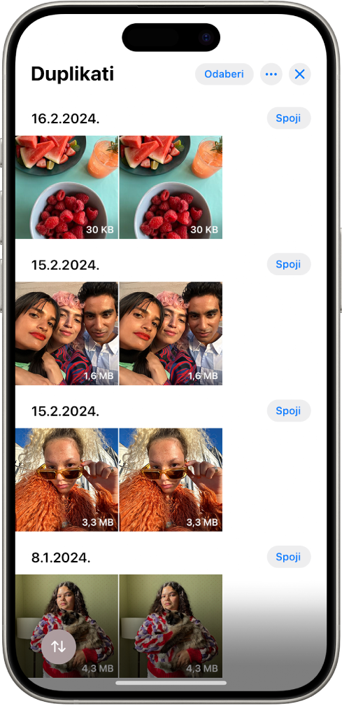 Zaslon Duplikati, s prikazom dupliciranih fotografija jedne pored druge. Na desnoj strani zaslona nalaze se tipke Spajanje za spajanje svakog para dupliciranih fotografija.