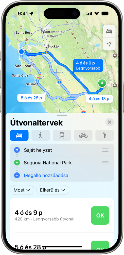 Egy iPhone képernyője egy térképpel, amelyen számos különböző autós útvonal látható ugyanahhoz az úti célhoz. Mindegyik útvonalnál megjelenik a becsült idő és távolság, valamint egy OK gomb, amellyel elindítható a részletes navigáció. Az egyes útvonalakon látható színkódok a forgalmi körülményeket jelzik.