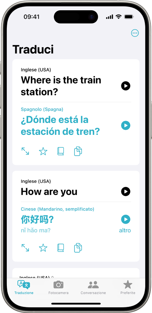 Il pannello di Traduci che mostra le frasi tradotte dall’inglese allo spagnolo e dall’inglese al cinese mandarino.