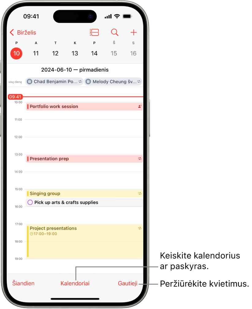 Kalendoriaus dienos rodinyje rodomi dienos įvykiai. Mygtukas „Kalendoriai“ yra ekrano apačioje centre, o mygtukas „Gautieji“ – apačioje dešinėje.
