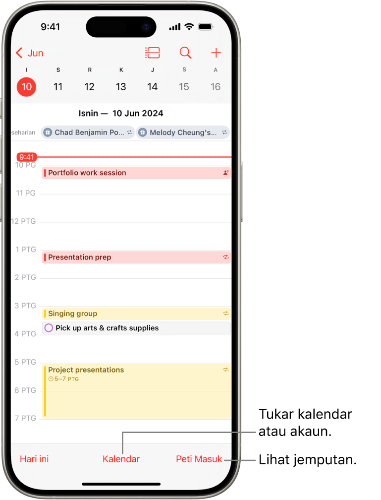 Kalendar dalam paparan Hari menunjukkan peristiwa hari tersebut. Butang Kalendar berada di bahagian tengah bawah skrin dan butang Peti Masuk berada di bahagian kanan bawah.