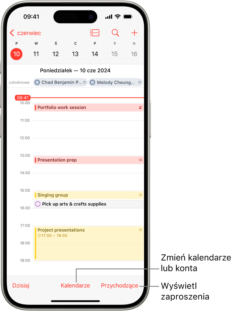 Widok dnia kalendarza zawierający wydarzenia tego dnia. Na dole na środku widoczny jest przycisk Kalendarze. W prawym dolnym rogu znajduje się przycisk skrzynki Przychodzące.