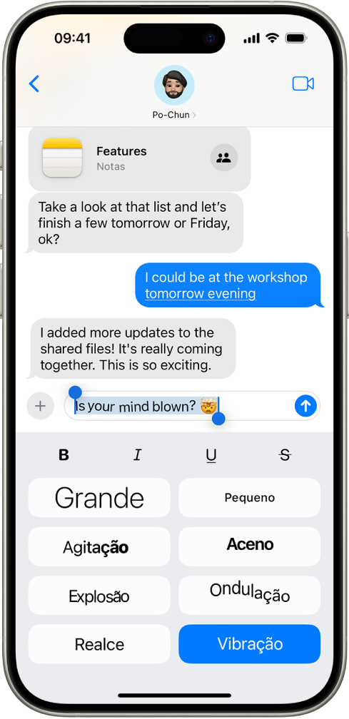 Uma conversa da aplicação Mensagens com uma nova mensagem selecionada no campo de texto e as opções de formatação e de efeitos apresentadas por baixo. O texto selecionado aparece com uma pré-visualização do efeito.