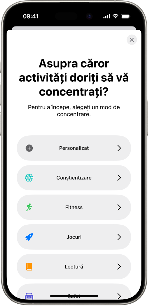 Ecranul de configurare a unui mod de concentrare pentru opțiunile suplimentare furnizate, inclusiv Personalizat, Șofat, Fitness, Jocuri, Conștientizare și Lectură.