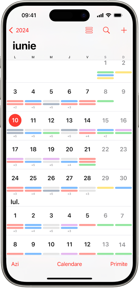 Vizualizarea lunii în aplicația Calendar.