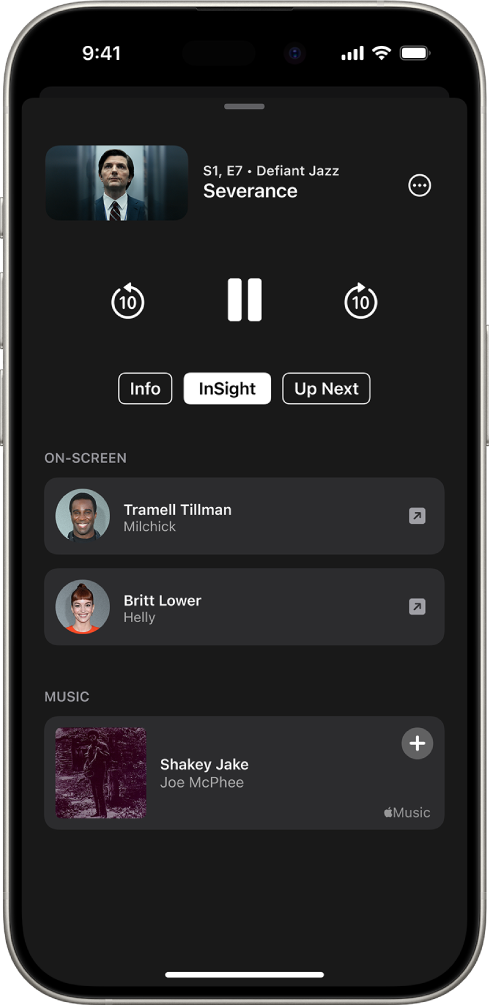 Екран InSight са апликацијом Apple TV која приказује глумце и музику из серије изнад.