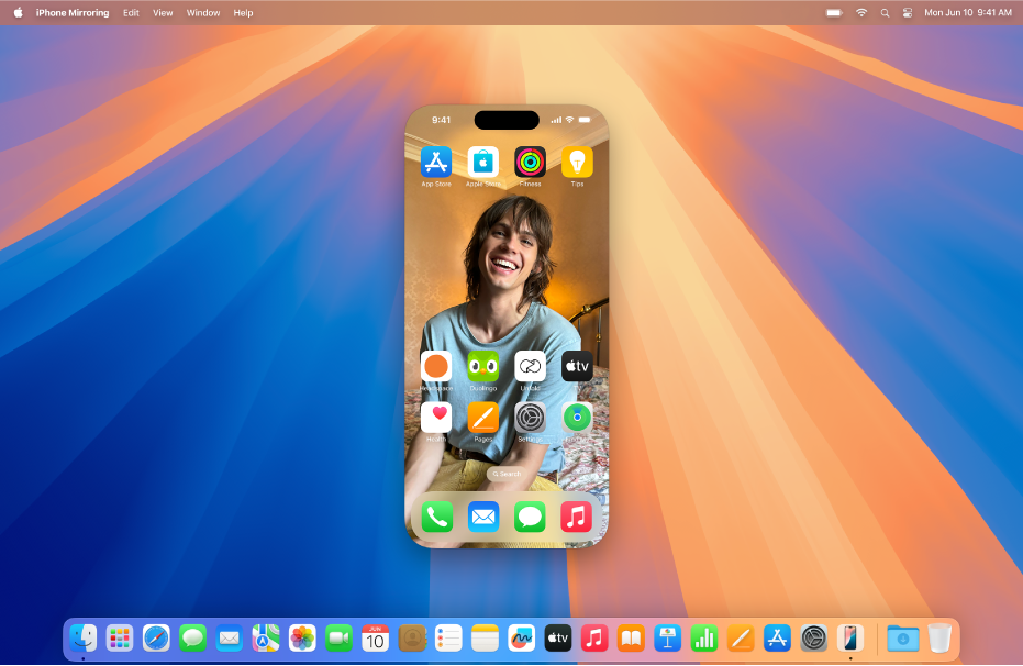 iPhone మిర్రరింగ్ యాప్ Mac కంప్యూటర్ స్క్రీన్లో కనిపిస్తుంది.