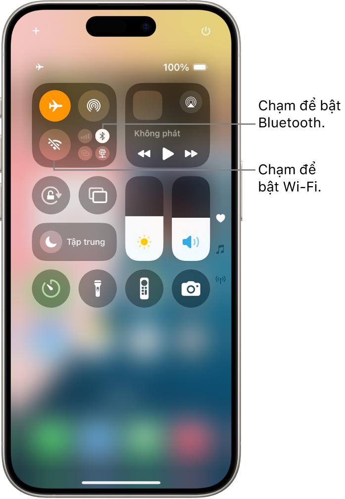 Trung tâm điều khiển với Chế độ máy bay được bật, đang cho thấy rằng Wi-Fi và Bluetooth bị tắt. Các nút để bật Wi-Fi và Bluetooth ở gần góc phía trên bên trái của Trung tâm điều khiển.