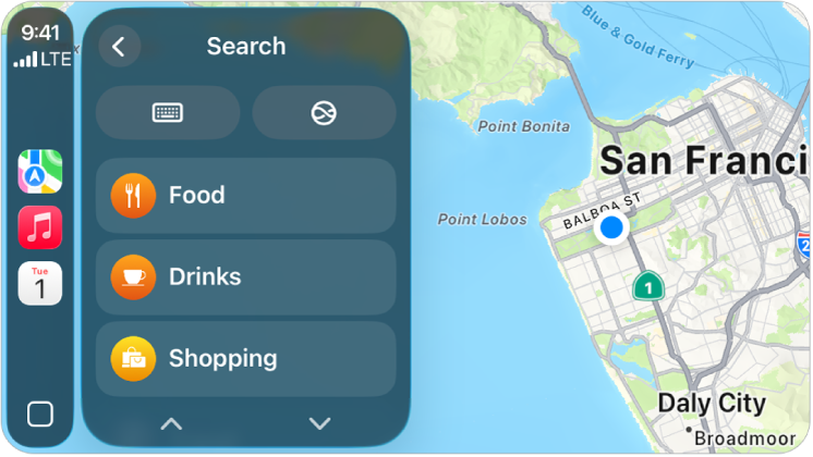 En CarPlay-skærm, der viser et kort over San Francisco. Til højre vises lokaliteten, 3D, rapporter fare og zoomknapperne. Nederst vises knapperne Søg og Destination.