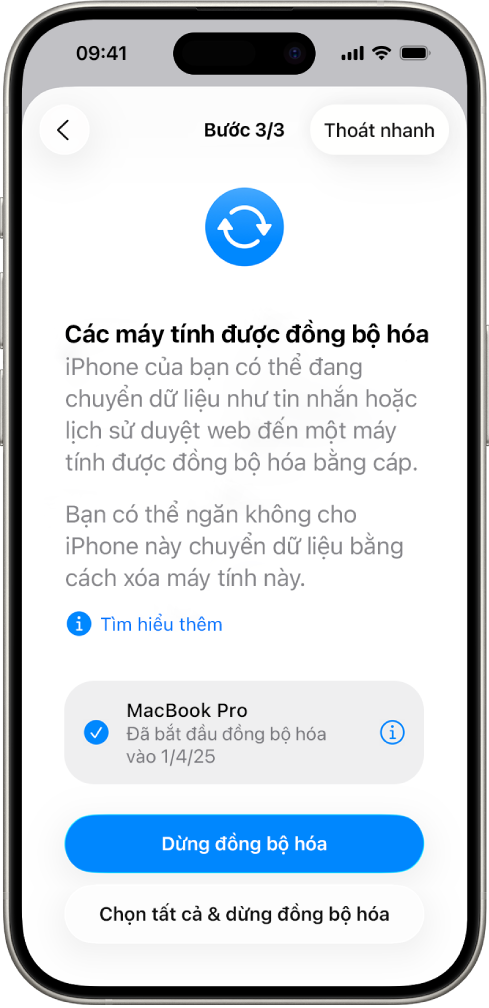 Một iPhone đang hiển thị màn hình Các máy tính được đồng bộ hóa.